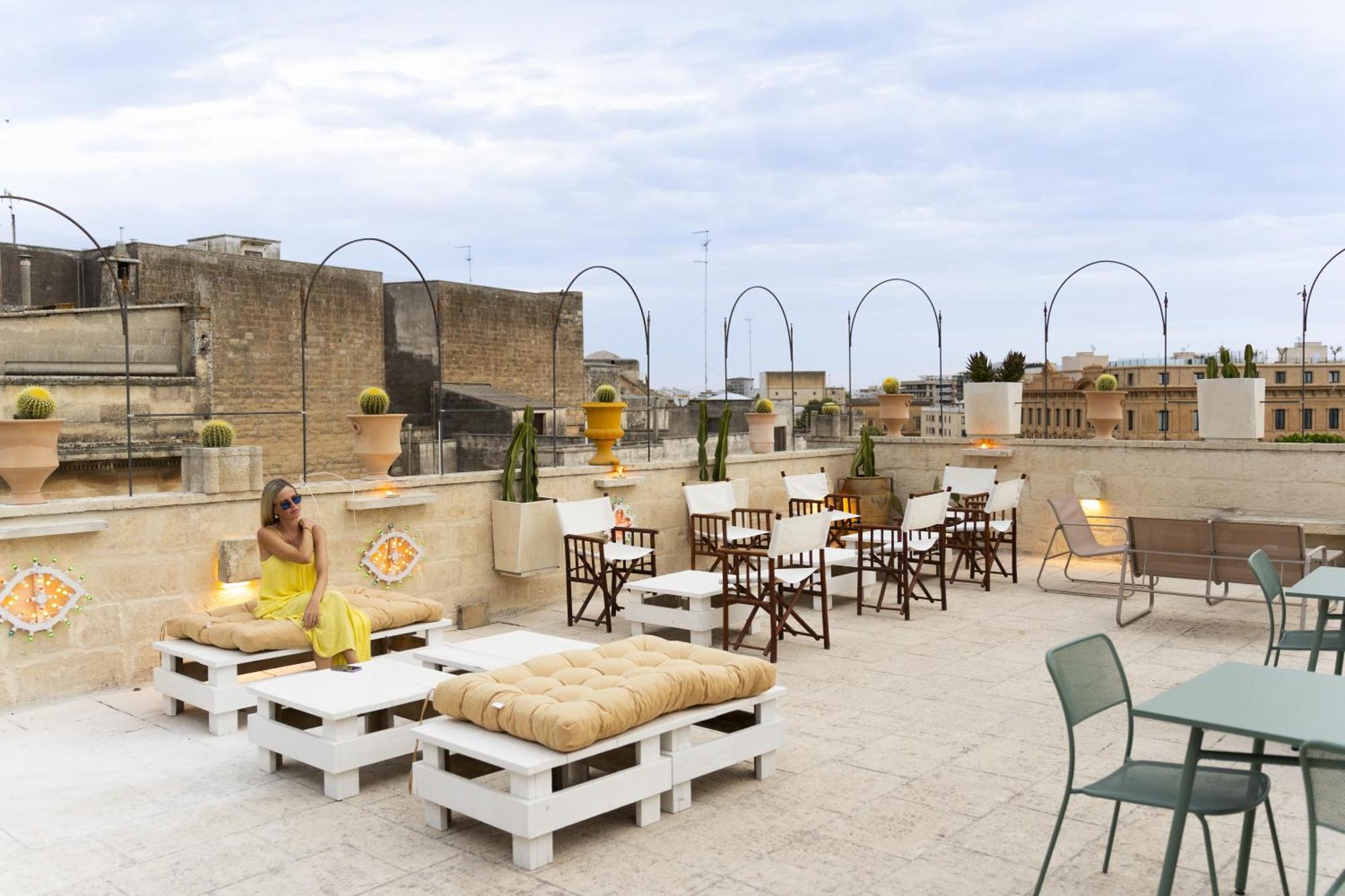 Palazzo Cavour Acomodação com café da manhã Lecce Exterior foto